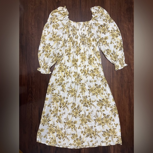 Free People Jaymes Midi Dress Pastry Cream Size XS Boho Milkmaid Smocked Floral - Picture 15 of 16